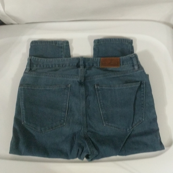Madewell Dark Wash High Riser Skinny Jeans - Size 27 - 31.5" Inseam - Picture 6 of 8